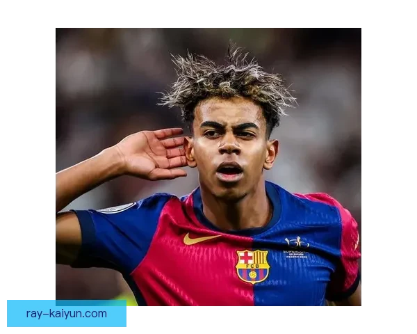 西甲亚马尔新星表现稳健，继续吸引各方关注与期待