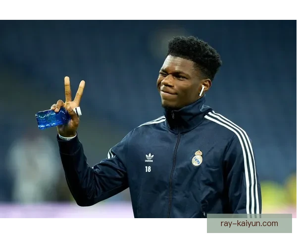 楚阿梅尼技术全面性持续提升，备受关注的中场新星表现值得期待。